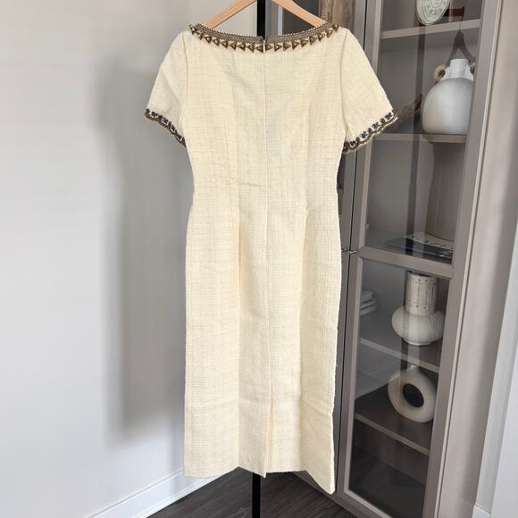 GUCCI White Tweed Gold Embellished Shift Dress 42 NEW Short Sleeve Midi Roman - Picture 5 of 7